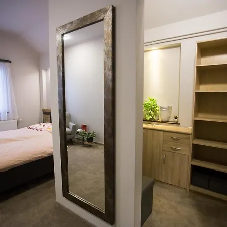 Kikelet Apartman سزومباثيلي