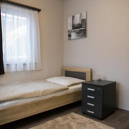 Kikelet Apartman سزومباثيلي